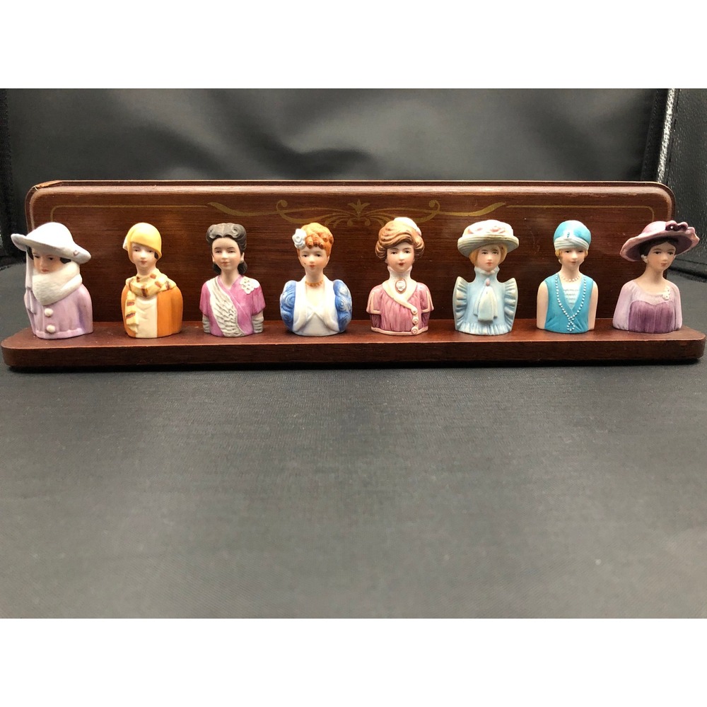 Vtg 1983 Avon American Fashion Porcelain Thimbles Complete Set of 8 Wood Rack